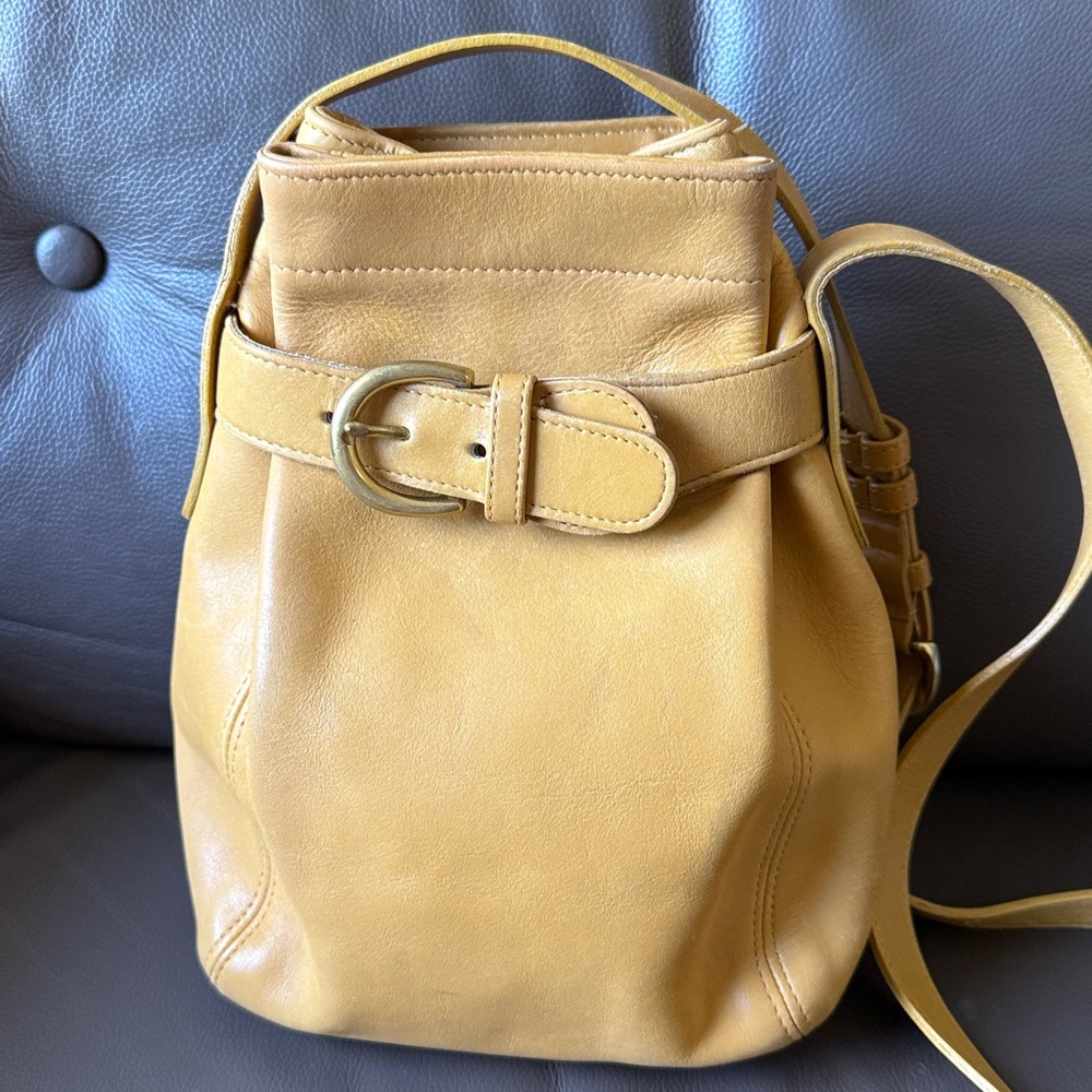 Vintage Coach SoHo Belted Pouch Bag Style # 4156 Yellow - Picture 2 of 16